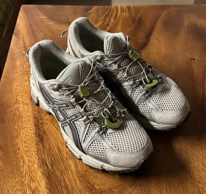 Vibram и ASICS gel kahana 8