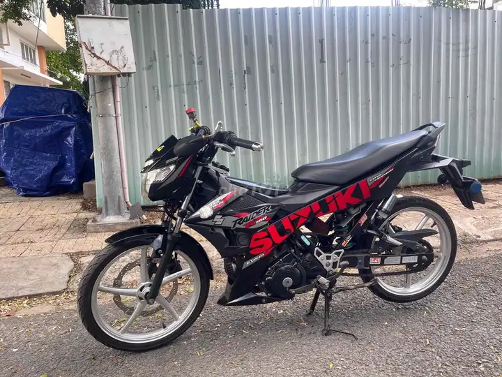 Suzuki Raider 2019, номер 83, красивый, двигатель тихий