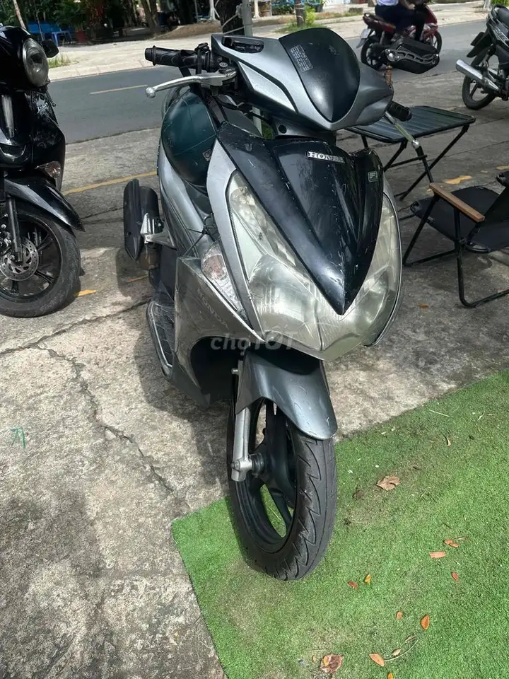 Honda Air Blade серый скутер