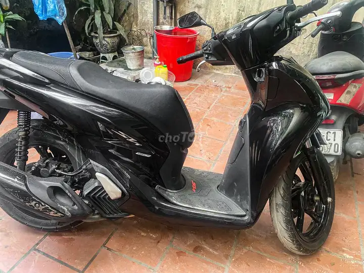Honda SH 150i ABS 2021 Четыр черный 16095 km