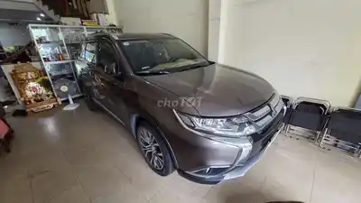 Mitsubishi Outlander 2019 CVT Коричневый 88791 км