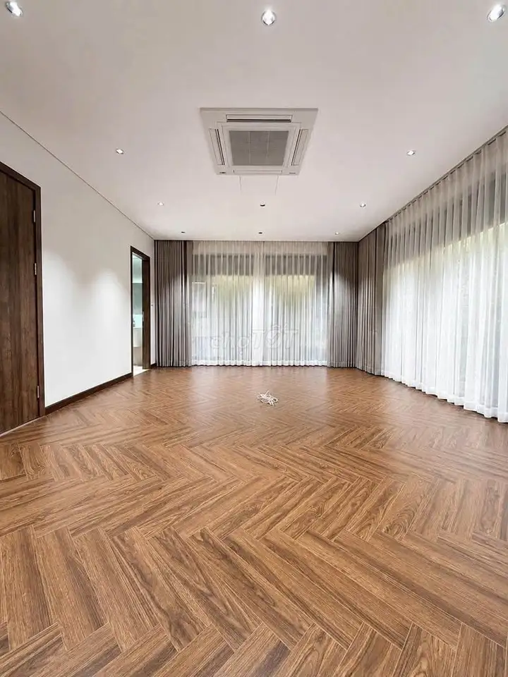 Nhà lô góc 8 tầng thang máy Hoàng Minh Đạo, Long Biên, 26.5 tỷ