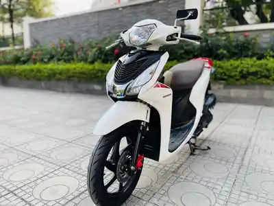 Honda Vision 110 2021 Белый, состояние отличное, как новый