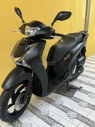 Honda SH 125 ABS 2018 матовый черный в суперновом состоянии 43C1-765.37