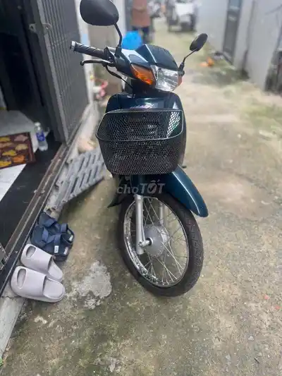Синий мопед Honda Wave A в оригинале