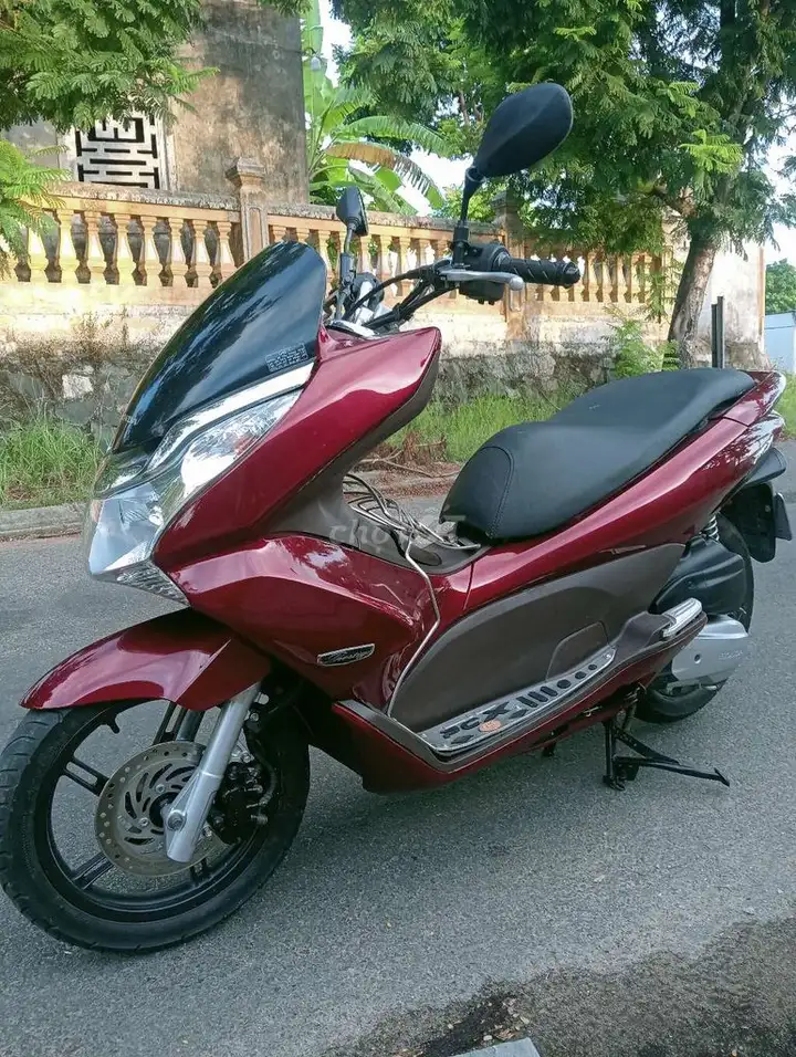 Honda PCX 2012 красный, сборка Таиланд
