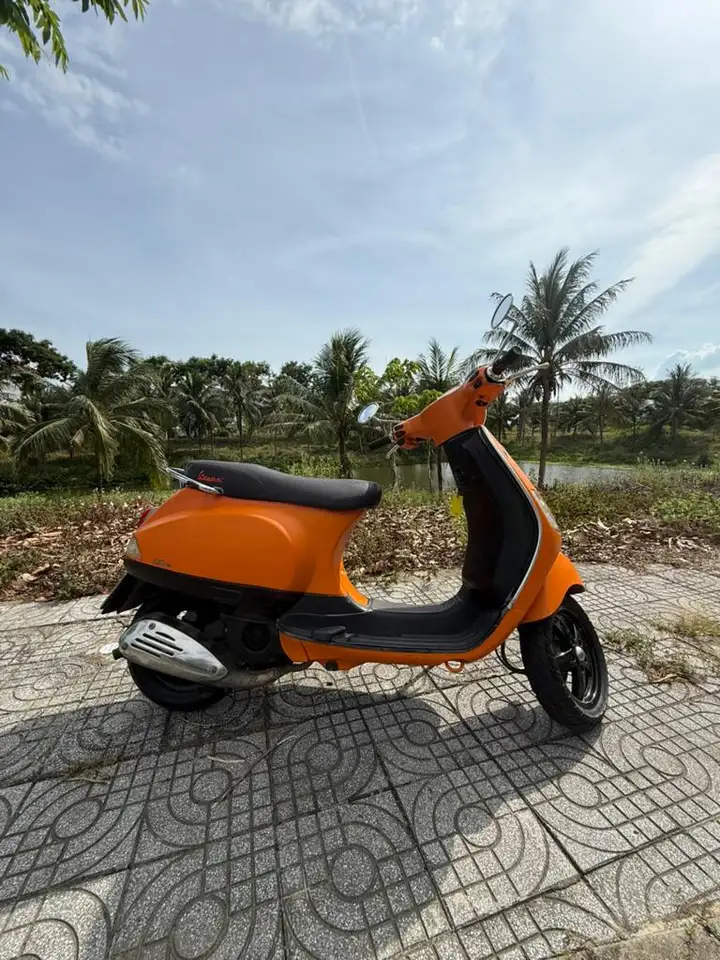 Продам скутер Vespa 2014