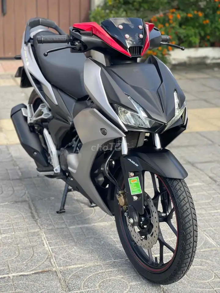 Honda Winner X ABS 2021, серебристо-серый матовый