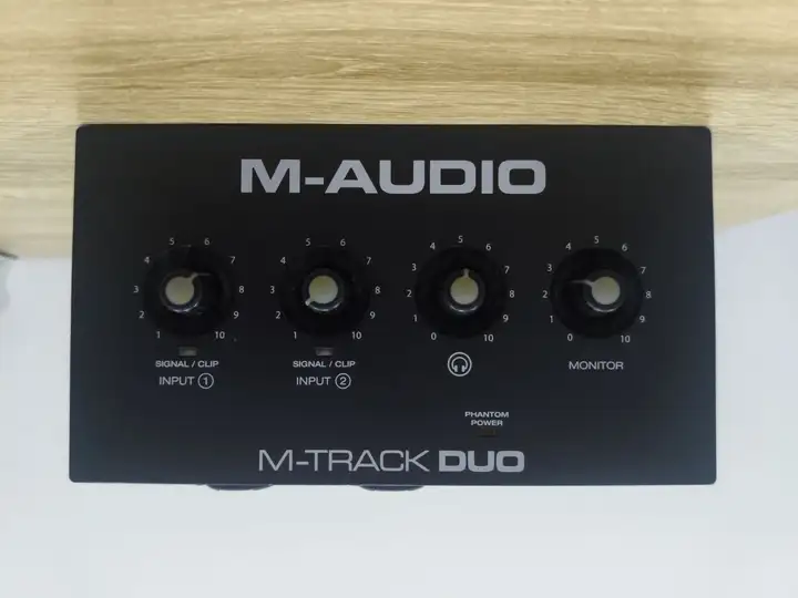 Аудиоинтерфейс M-Audio M-Track Duo