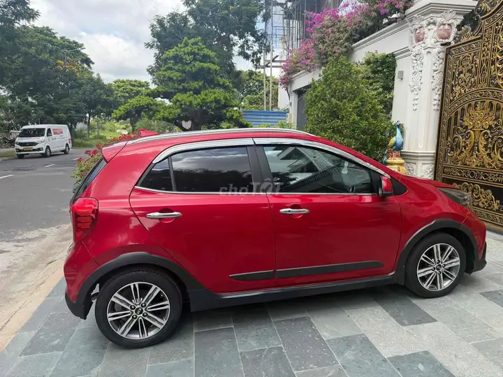 Kia Morning X-Line 2024, красный, 5 мест, 45000 км