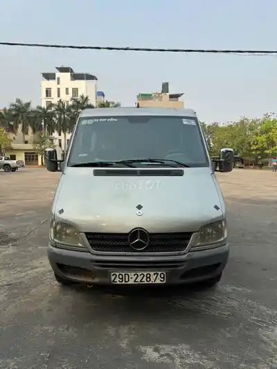 Mercedes 313 2010 дизель серебристый 6 мест