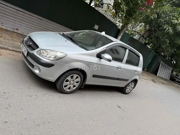 Hyundai Getz 2009 МКПП 130 тыс. км серебристый