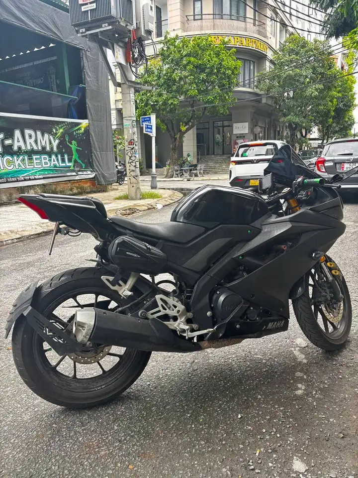 Yamaha R15 v3 2021
