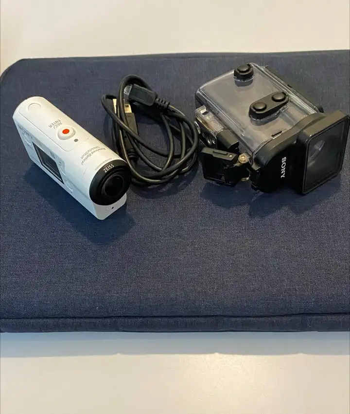 Камера Sony FDR-X3000