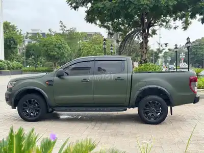 Ford Ranger XLS 2017, зелёный мох