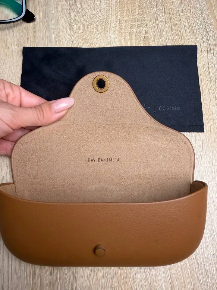 Очки Oakley и Ray Ban