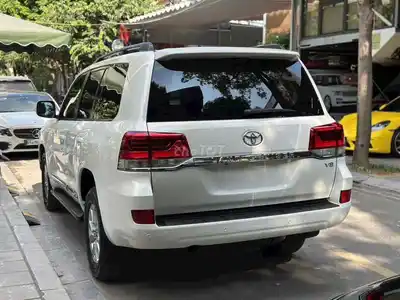 Toyota Land Cruiser LC200 2020 Белый