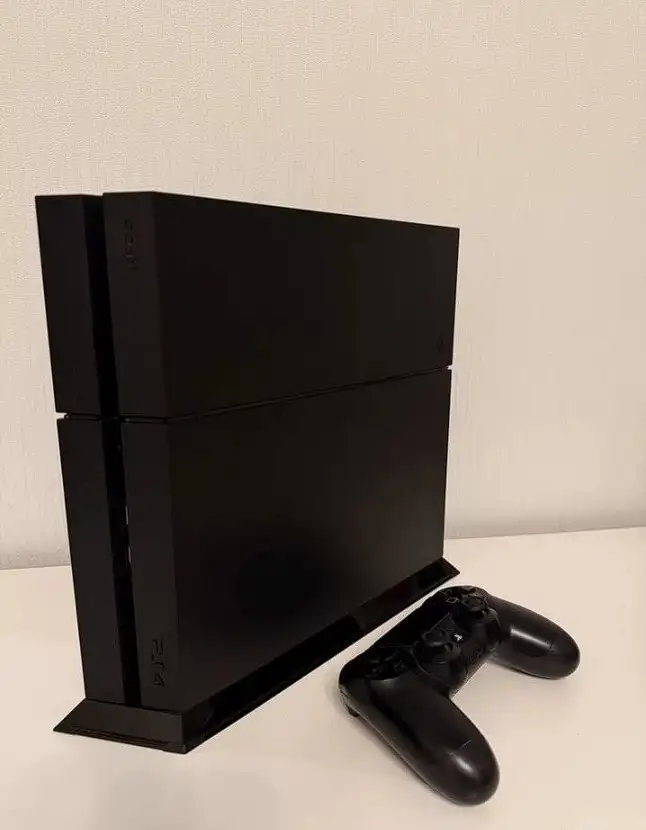 Продам PS4