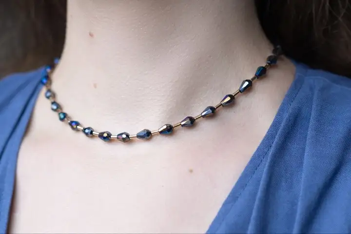 Украшения из агата и ожерелья