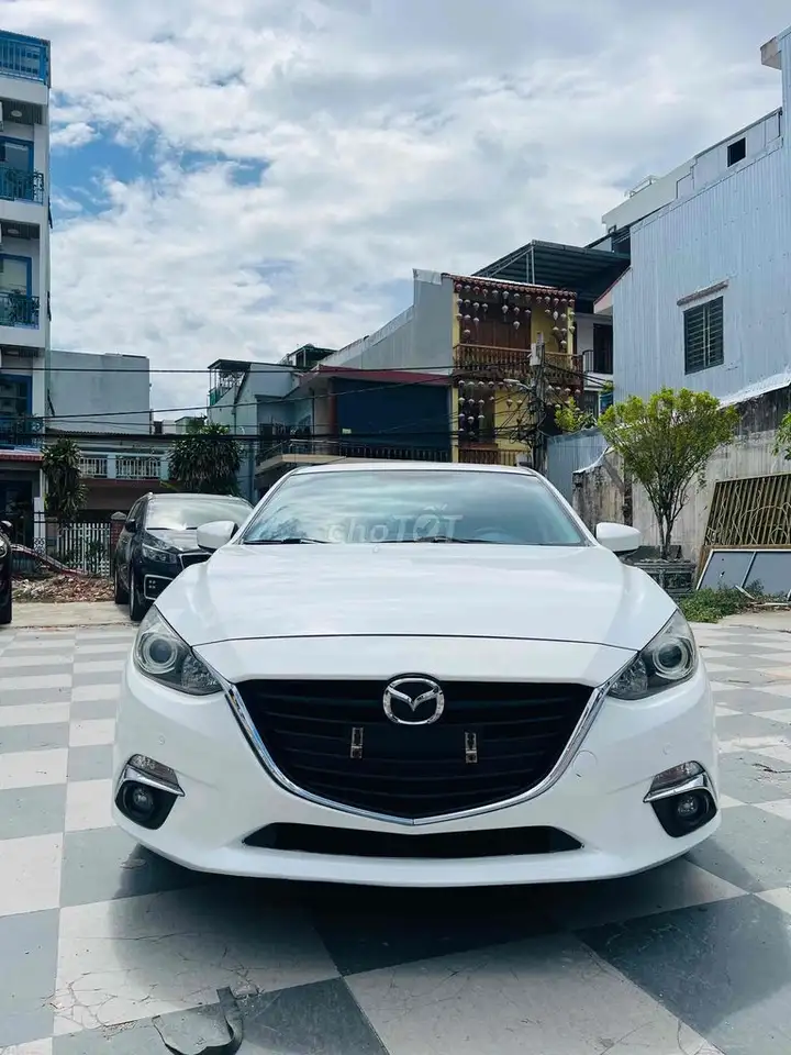 Mazda 3 Sedan 2016 AT 1.5, один владелец, куплена новой