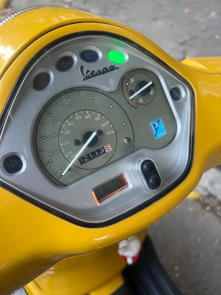 Vespa 150 lx