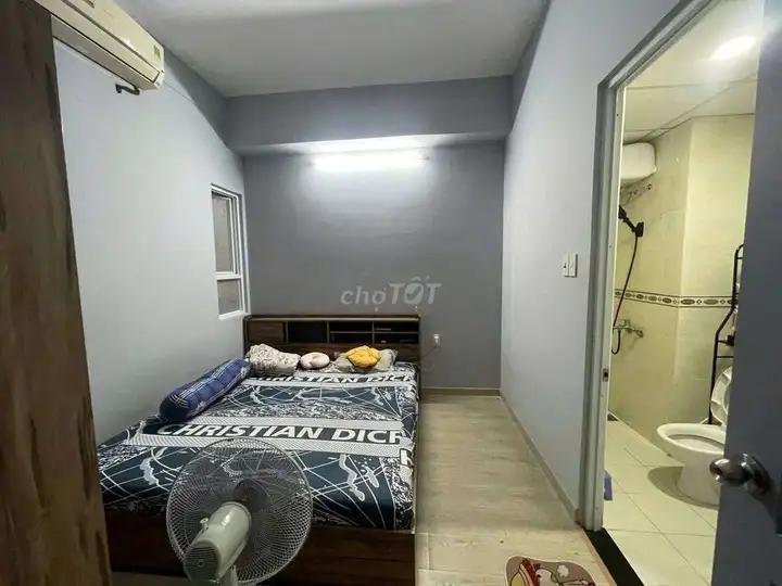 Квартира HQC Бинь Чунг Донг, 2 сп, 2 с/у, с мебелью, 2 округ