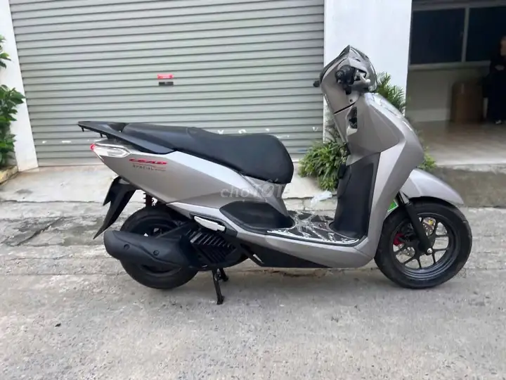 Honda Lead 4val 2024, серебристый, 3200 км, Smartkey
