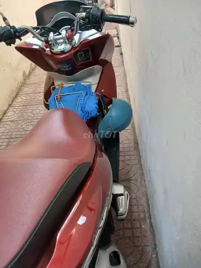 Honda PCX 2017 красный