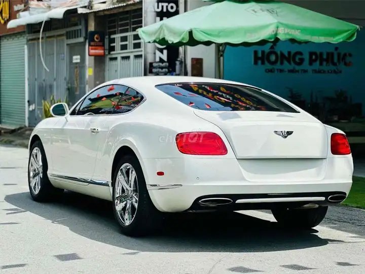 Bentley Continental GT Coupe 2013 odo 14.000Km