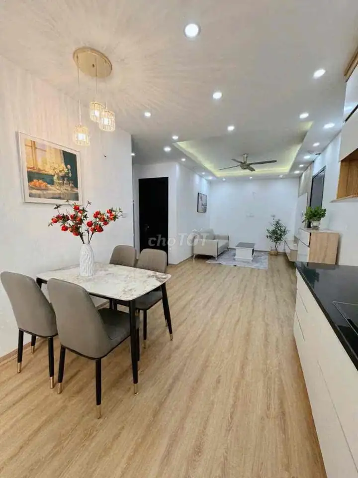 Угловая квартира 2 спальни, 62 м², полная меблировка, Linh Dam