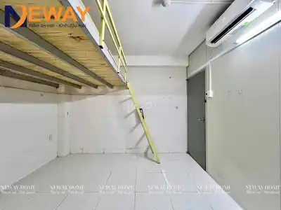 Комната с антресолью, кондиционером и лифтом прямо на Ле Ван Куой, 2.3 млн