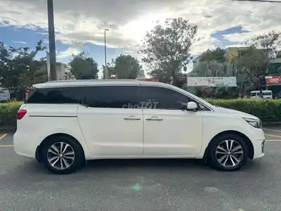 Kia Sedona 2017 2.2L DATH 156 000 км, белый