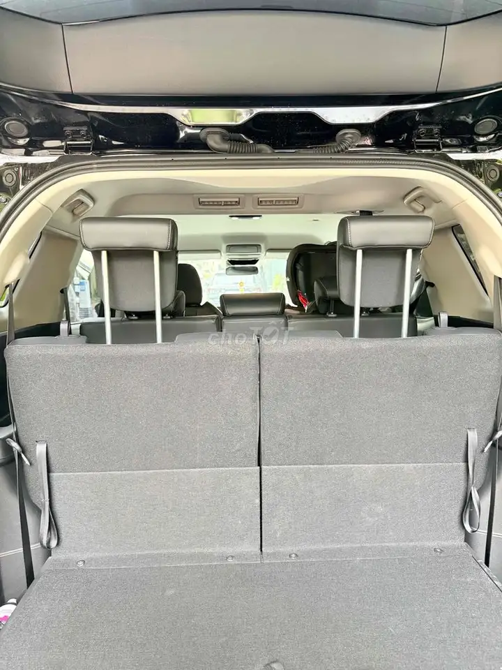 Mitsubishi Destinator, черный, 7700 км
