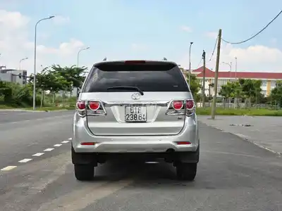 Toyota Fortuner 2015 бензин