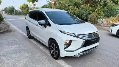 Mitsubishi Xpander 2019 7 мест Автомат Белый
