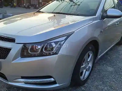 Chevrolet Cruze 2011 механика серебристый