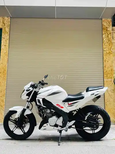 Yamaha FZ 150 FI белый оригинальный автомобиль Yamaha