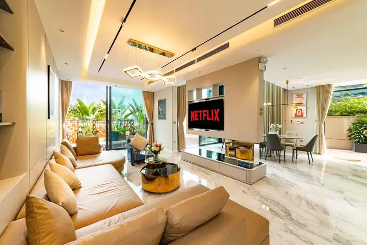 Вилла 3 этажа, 5 спален, 6 WC, 430 м²