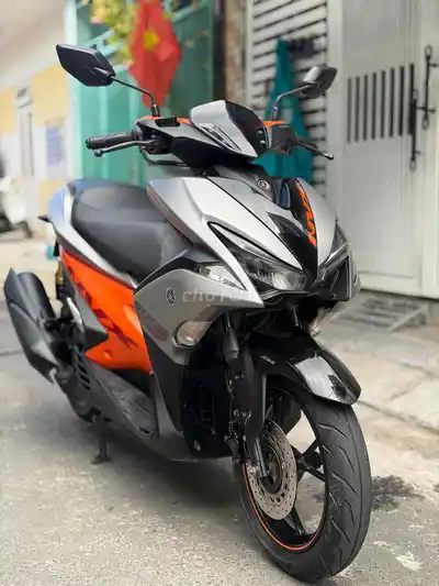 Yamaha NVX 155 2019 ABS 20.000 км, серебристый