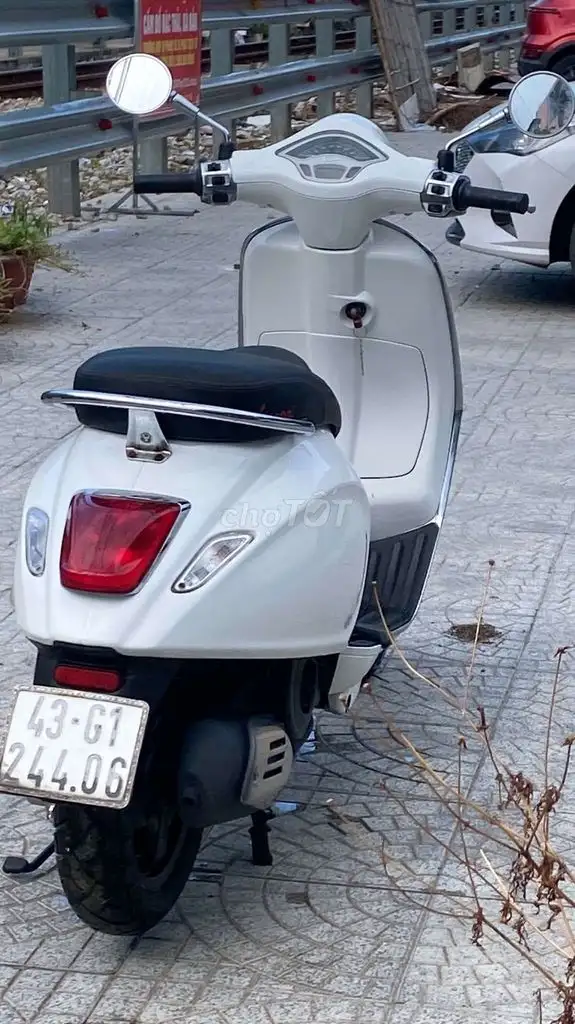 Piaggio Vespa Primavera 2015 Белый