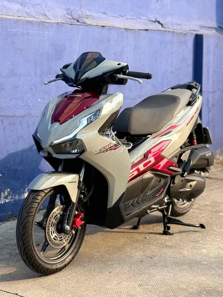Honda AB 160 2025 серый матовый спортивный odo 1 тыс. км один хозяин