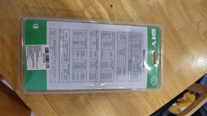 Цифровые токоизмерительные клещи DT266 MR.DIY