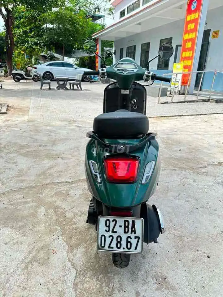 Vespa 50cc 2022 синяя