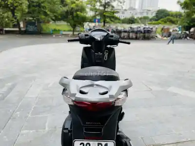 Honda SH 125cc 2018 года, свежее состояние