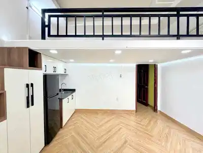 Просторный DUPLEX С БАЛКОНОМ – ПОЛНАЯ МЕБЕЛЬ – РЯДОМ С УЛИЦЕЙ КОНГ ХОА