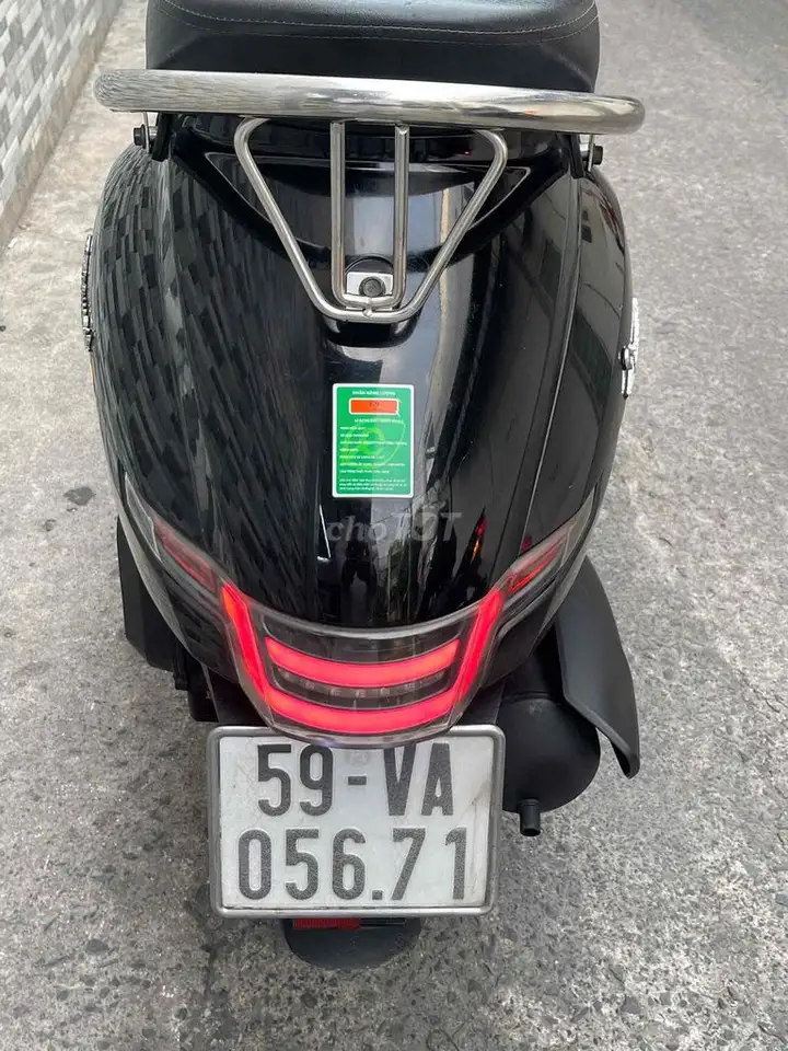 Скутер Vespa 50cc 2023, 9 владельцев