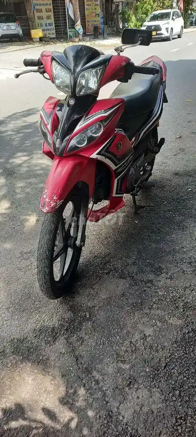 Мопед Yamaha Jupiter, красный