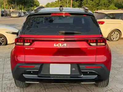 Kia Sonet Premium 2022, молодежная, стильная, хорошая цена