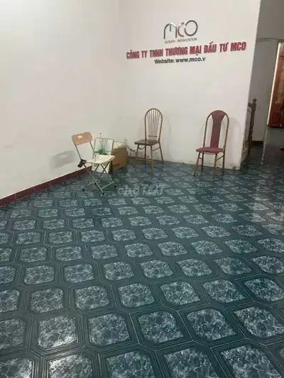 (Разъезд двух авто) Чунг Кинь, 45м² х 4 этажа, 4 спальни, 15 млн, склад, офис, онлайн-спа, долгосрочно