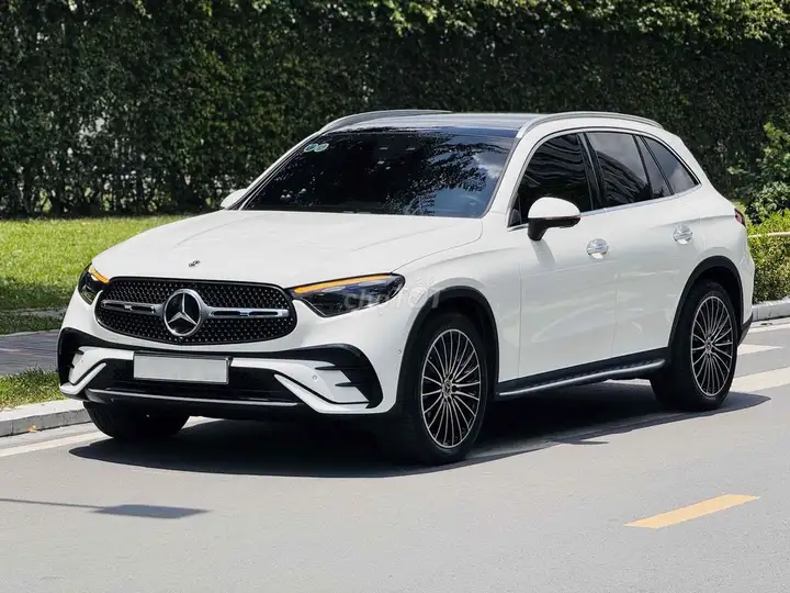 Mercedes GLC300 Allnew V1 2023 Белый/Коричневый с HUD